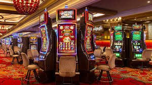 jl333 members in the Philippines enjoying sports betting and slot games on mobile